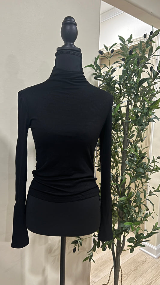 Fine Turtleneck Long Sleeve Top