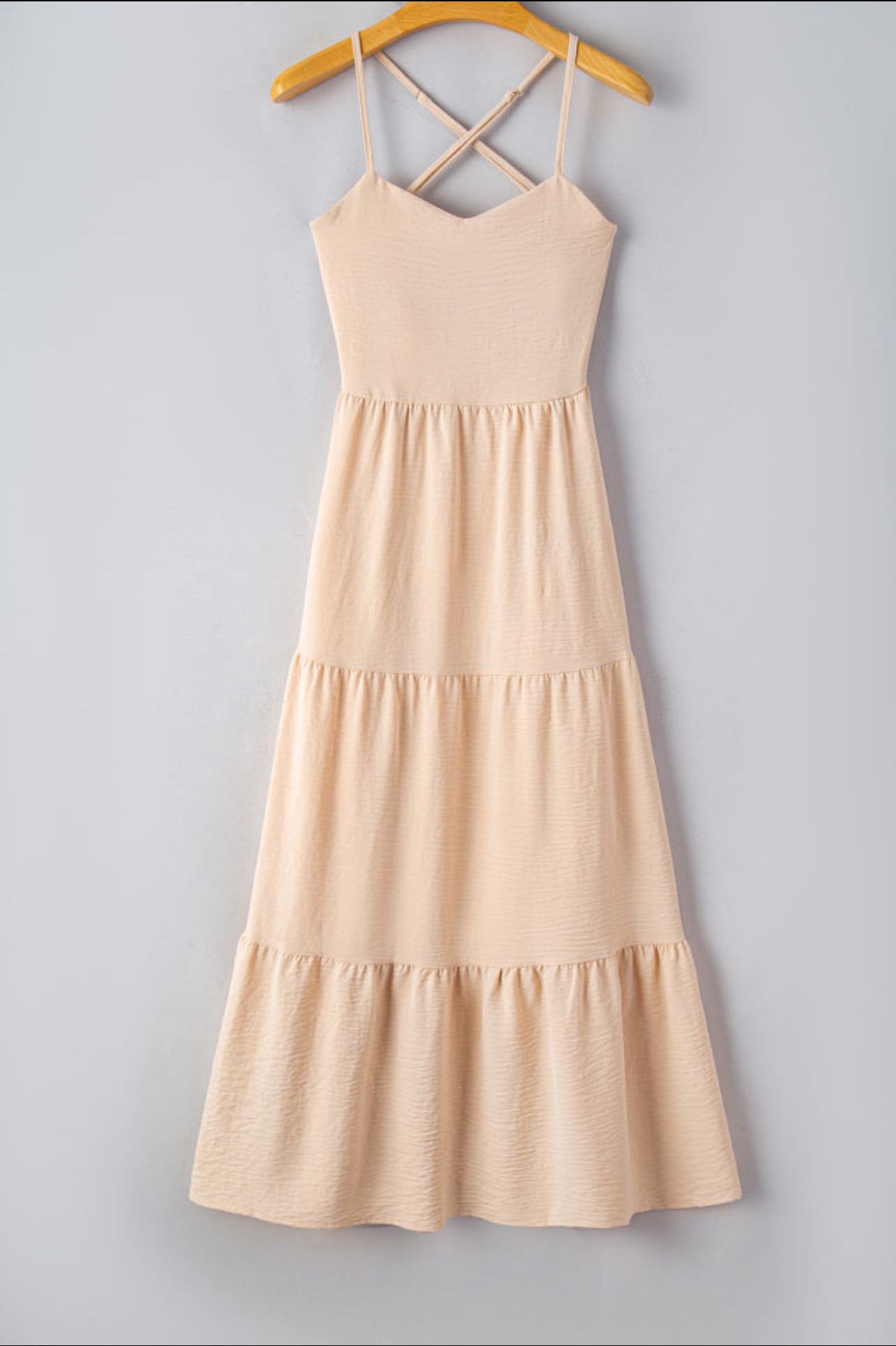 Arely - Crossover Backless Bodies Tiered Long Dress